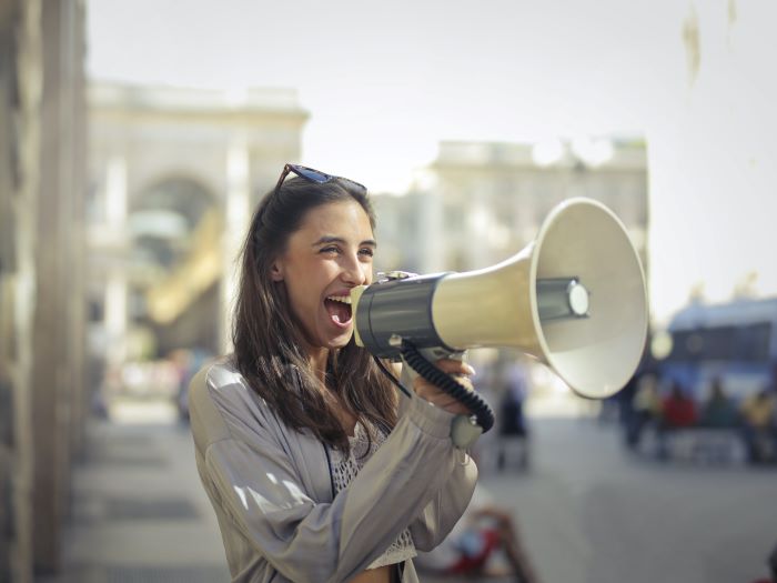 كيف تعبر نبرة صوتك عن شخصيتك