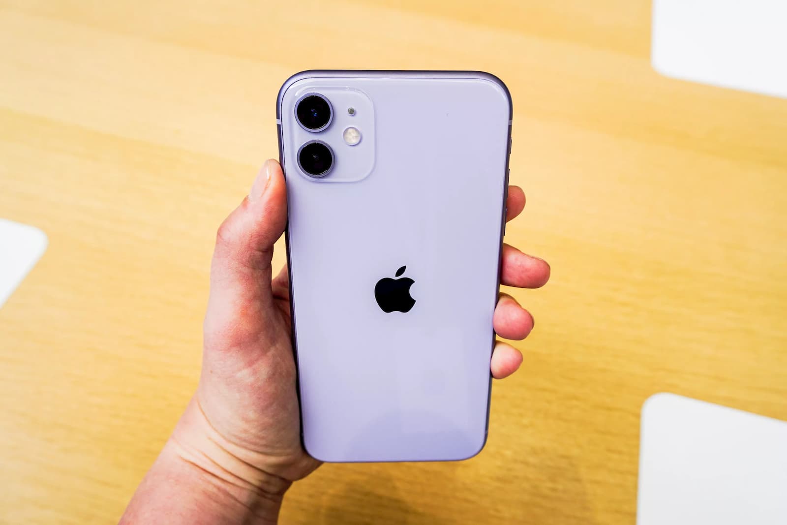 Apple iPhone 11