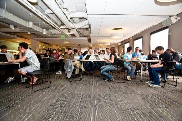 فيروس كورونا و تويتر