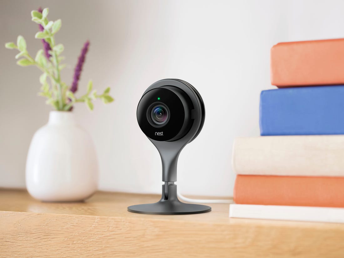 كاميرا مراقبة Nest بالمنزل