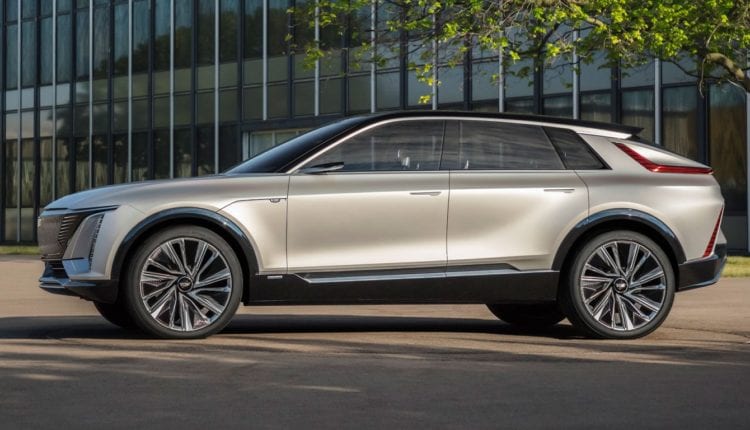 كاديلاك Lyriq side