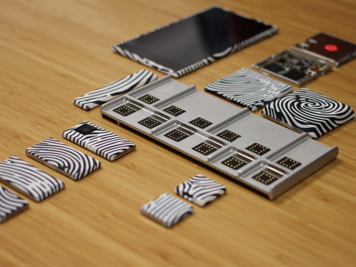 لماذا فشلت فكرة الهواتف القابلة للترقية والتخصيص؟ وهل من الممكن أن تعود مستقبلاً؟