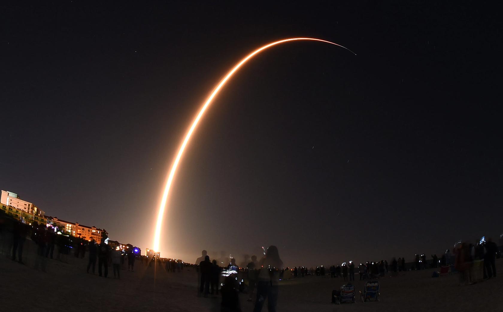 أكثر من ربع الأقمار الصناعية في المدار تابعة لشركة SpaceX الآن