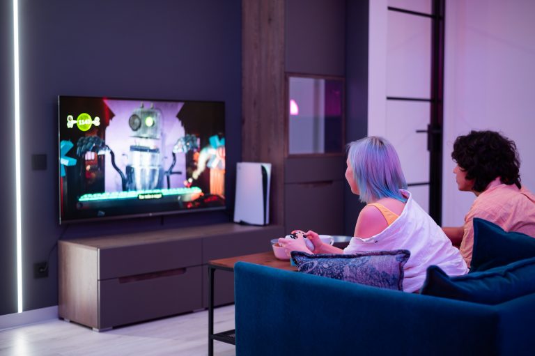 أفضل 4 شاشات كمبيوتر 4K لعام 2021