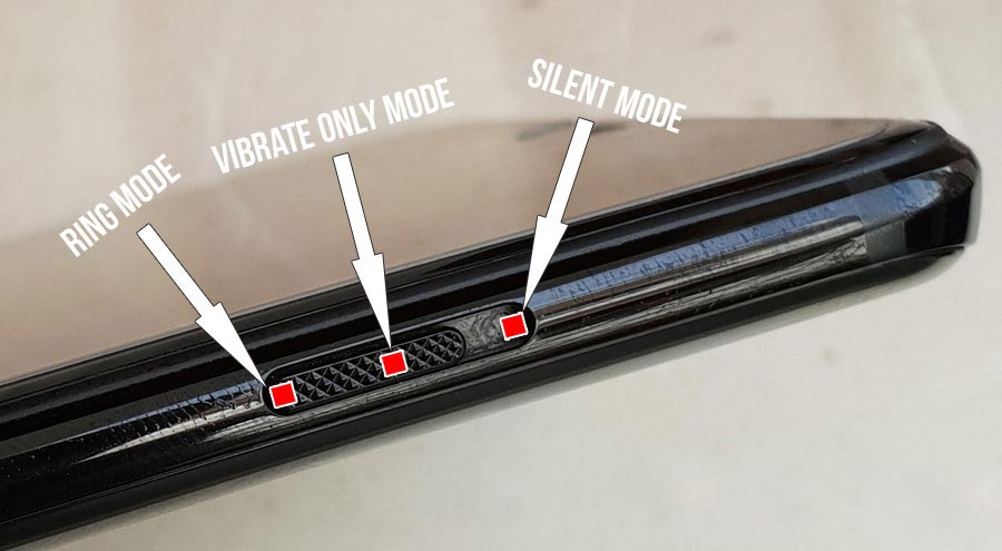 لماذا لا تضع المزيد من الشركات مفتاح كتم الصوت في هواتفها؟
