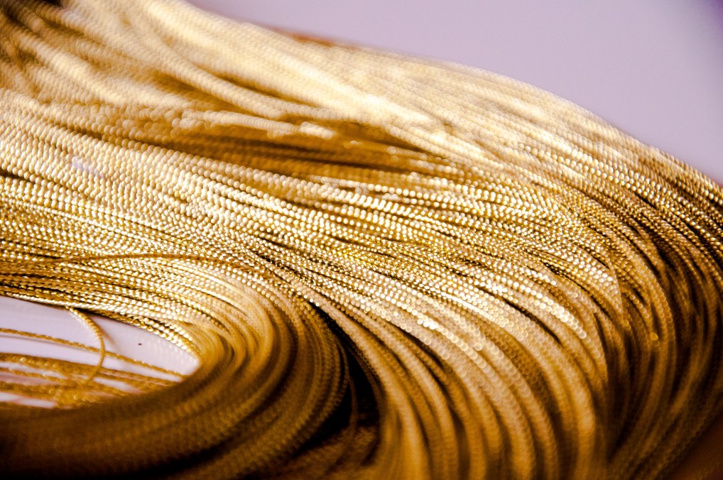 لماذا يستخدم الذهب في الإلكترونيات؟ وهل الإلكترونيات القديمة ثروة؟