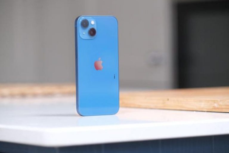 سعر ايفون ١٣ في السعودية