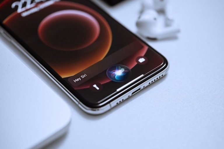 كيف اكلم سيري