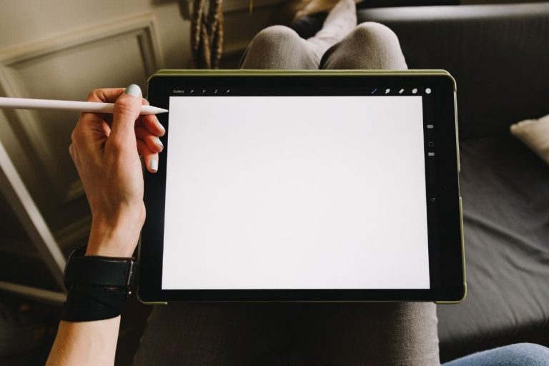 برامج رسم للايفون