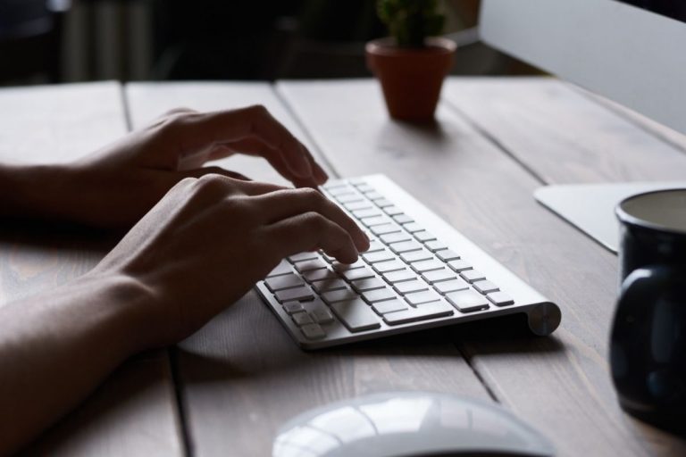 تعلم الكتابة السريعة