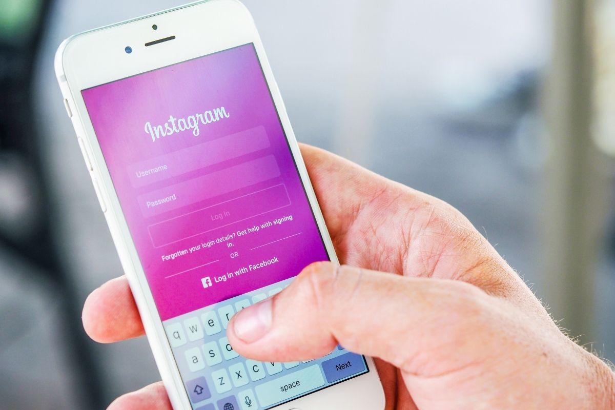 انستقرام يختبر أداة للتعرف على أعمار المستخدمين باستخدام الذكاء الاصطناعي