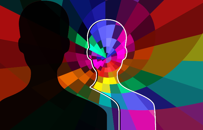 الفرق بين الهوية المجهولة والهوية المستعارة