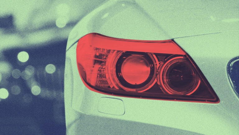 اللصوص يستخدمون ثغرة في أضواء السيارات لسرقتها خلال دقيقتين فقط