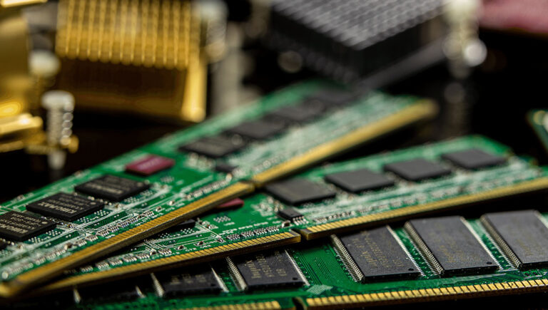 ذاكرة وصول عشوائي بسعة 1TB قادمة قريباً، والسعر المتوقع 15 ألف دولار