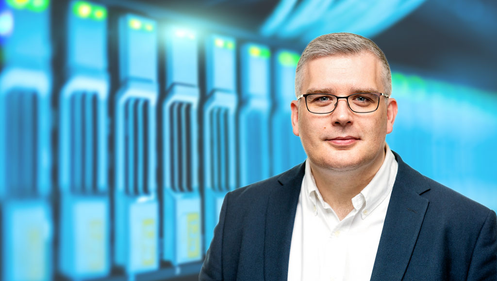 الخصوصية والذكاء الاصطناعي والقضايا الإقليمية في مقابلة مع مدير استراتيجيات الشركات في AWS