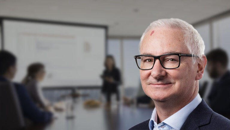 الذكاء الاصطناعي في رقمنة المستندات - مقابلة مع مدير التسويق لشركة PFU Limited