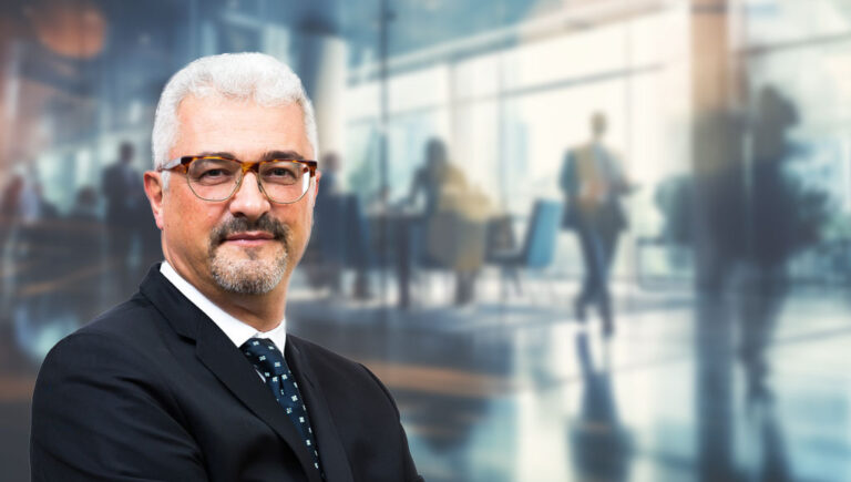 توظيف الذكاء الاصطناعي في إدارة علاقات العملاء - مقابلة مع المدير العام لشركة Salesforce في الشرق الأوسط