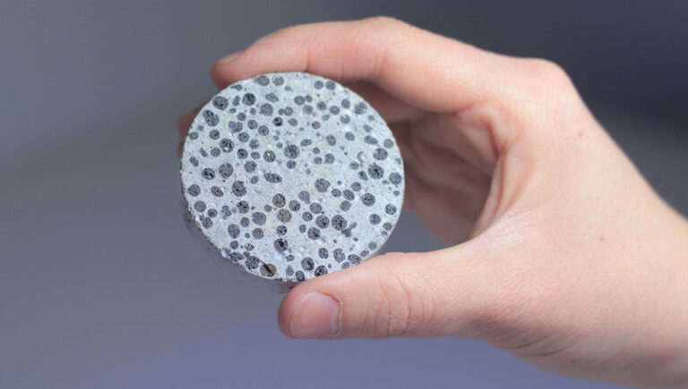 باحثون يطورون خرسانة تصلح نفسها بنفسها بالاعتماد على البكتيريا