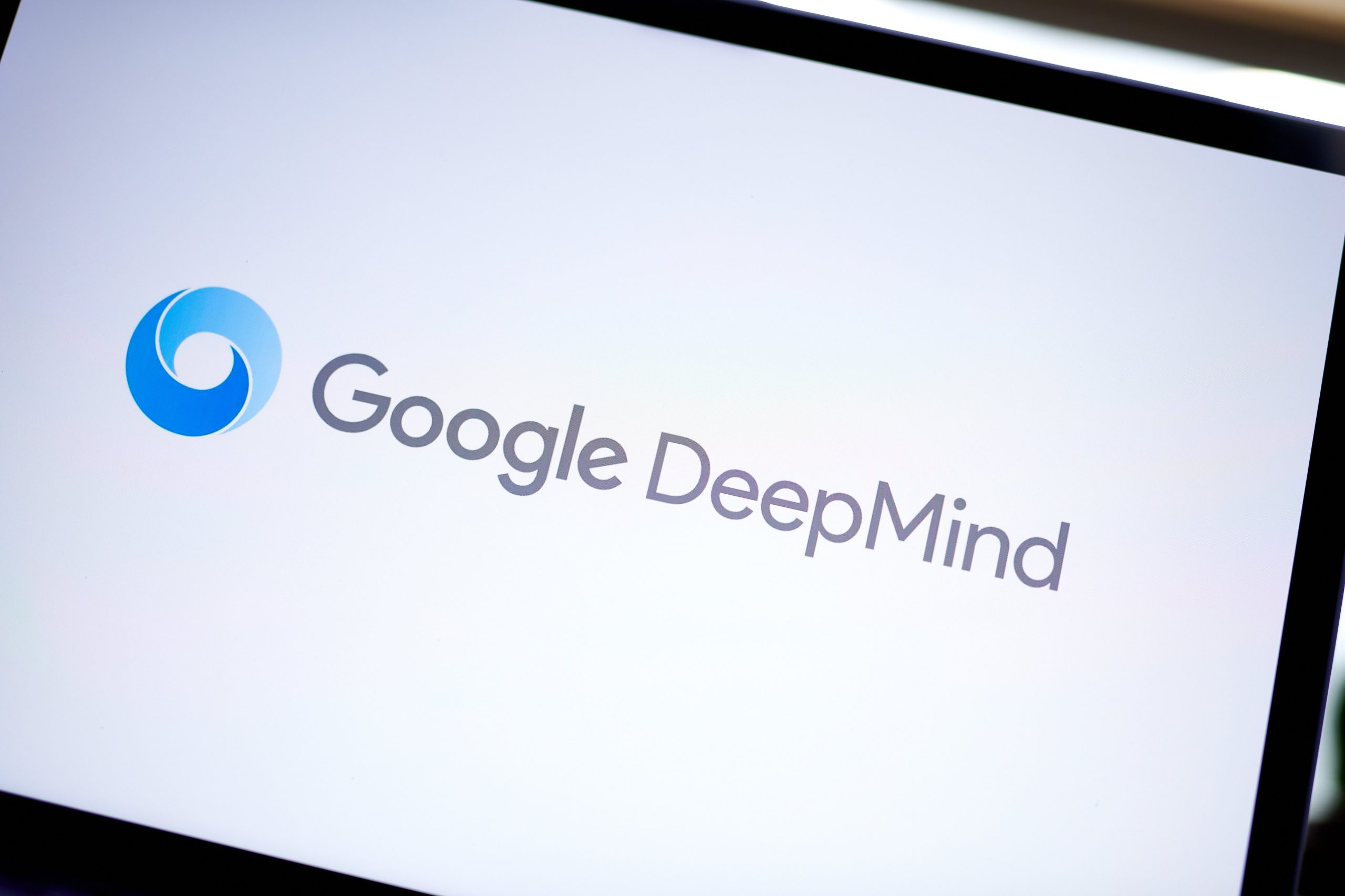 Google تطور خوارزمية ذكاء اصطناعي للألعاب تستجيب لأوامر اللغة الطبيعية