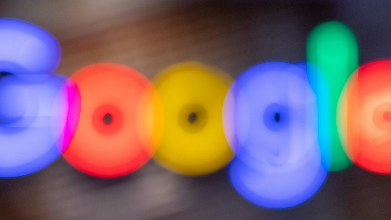 الهلع والخوف هو ما يحرك Google في ثورة الذكاء الاصطناعي اليوم، وفقاً لموظف سابق