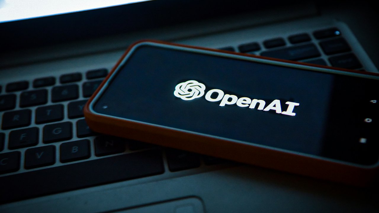 بضغط قضائيّ، OpenAI تكشف مصير مجموعات ضخمة من الكتب المستخدمة في تدريب ChatGPT