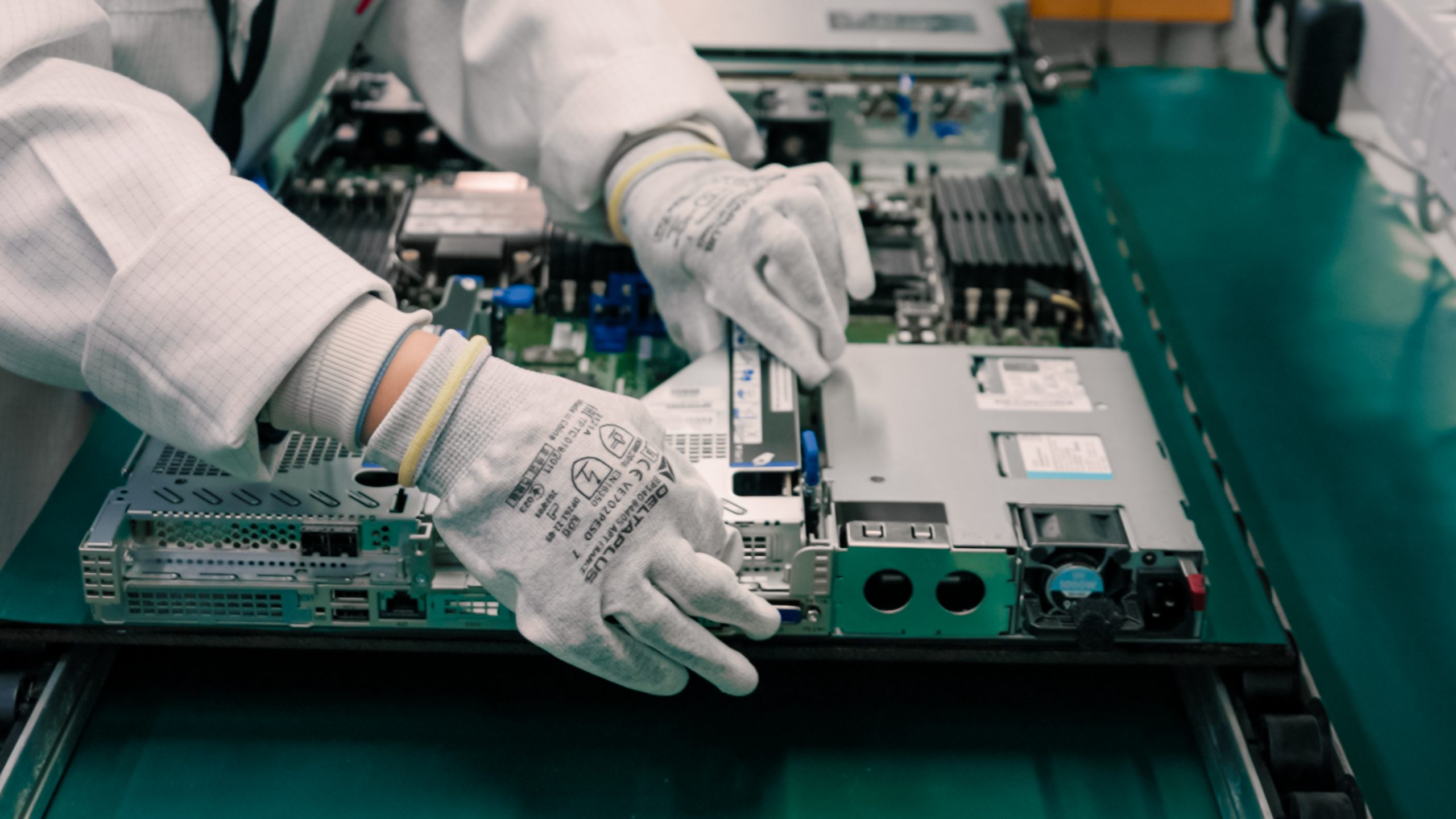 مجموعة Redington تتعاون مع شركة HPE لبيع وتوزيع خوادم «صناعة سعودية» للمرة الأولى
