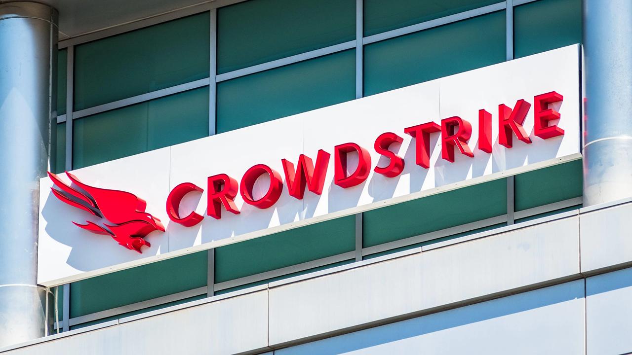 ما هي CrowdStrike