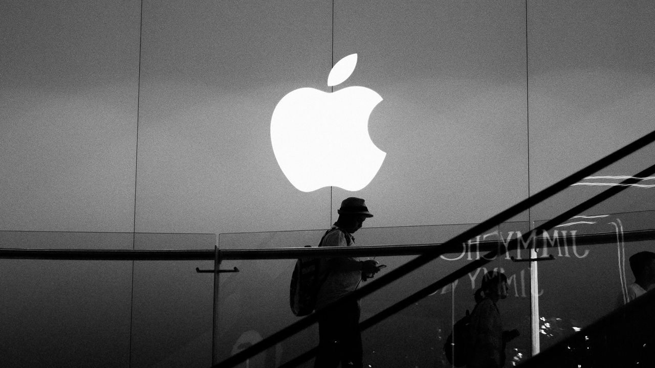 Apple تحذر مستخدمي iPhone في 98 دولة حول العالم من أخطار هجمات أمنية