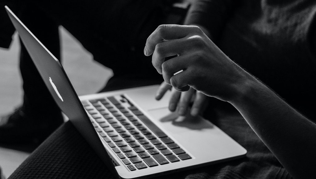 هجمات رفض الخدمة الموزعة