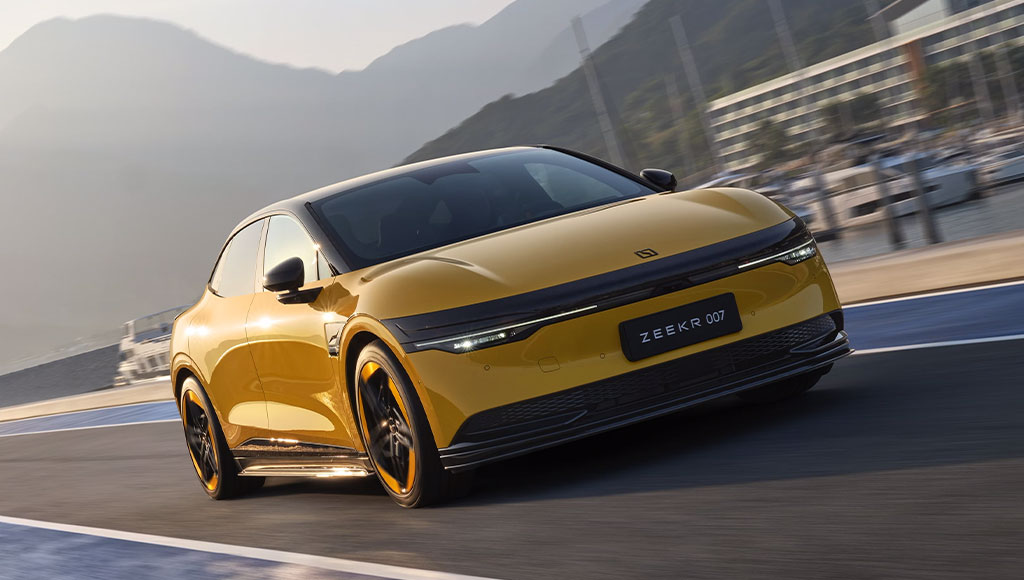 شحن 80% خلال 10 دقائق. Zeekr الصينية تحقق قفزة في بطاريات السيارات الكهربائية