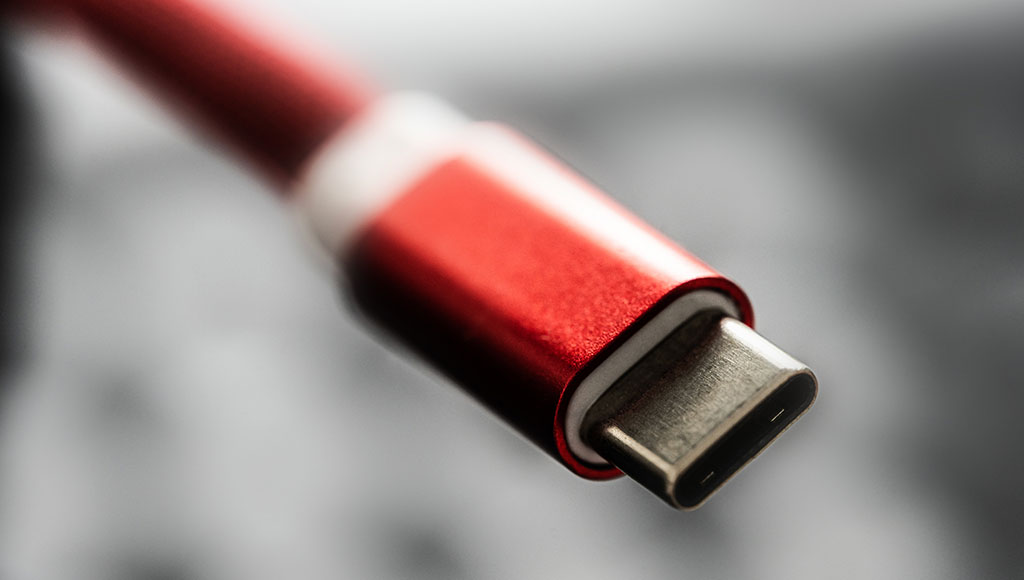 منفذ USB C