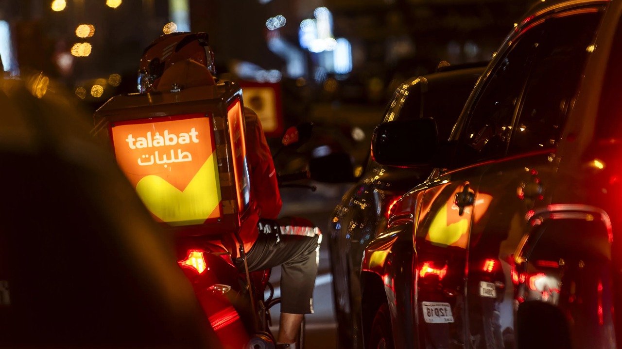 شركة طلبات تخطط لطرح عام أولي بإدراجها في سوق دبي المالي