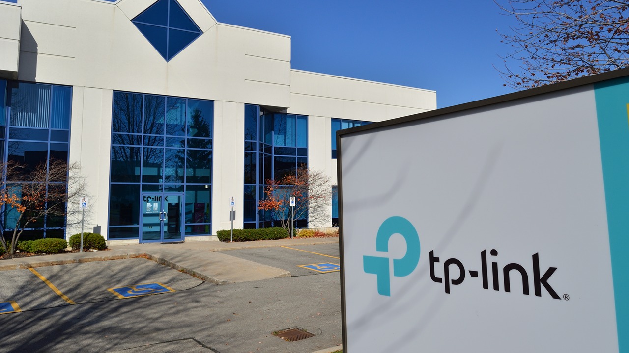 شبح الحظر الأمريكي يتهدد TP-Link الصينية مع مزاعم أمنية اختلطت فيه التقنية بالسياسة