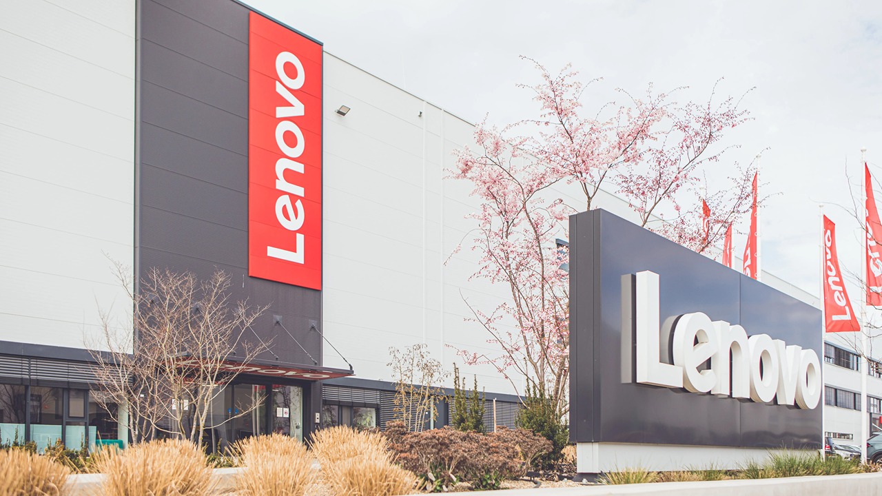 أرباح Lenovo تقفز في الربع الثالث بفضل توسع الذكاء الاصطناعي وانتعاش سوق الحواسيب