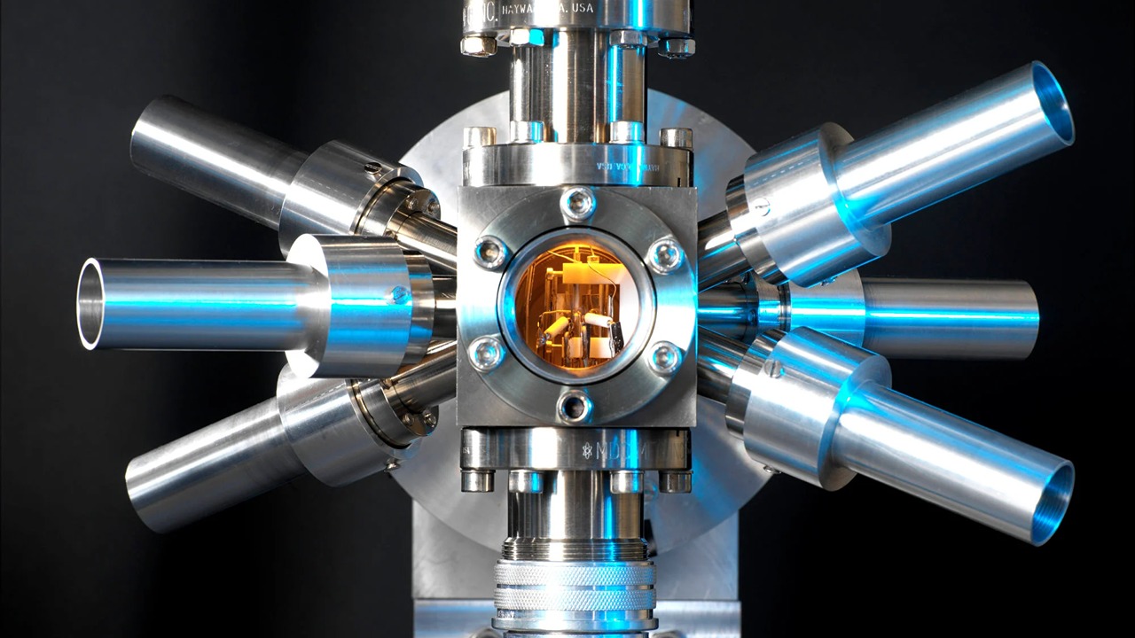 أدق 100 مرة: علماء يطورون ابتكاراً يجعل أنظمة تحديد المواقع بدقة سنتيمتر وحيد