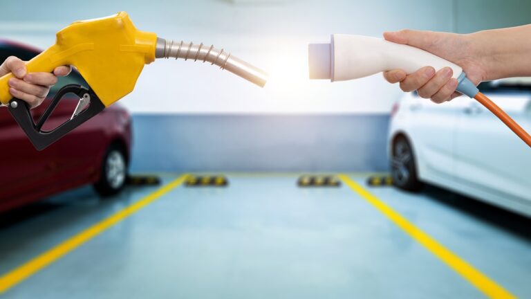 دراسة: المركبات الكهربائية تعادل التقليدية في العمر الافتراضي وتتفوق عليها في الموثوقية