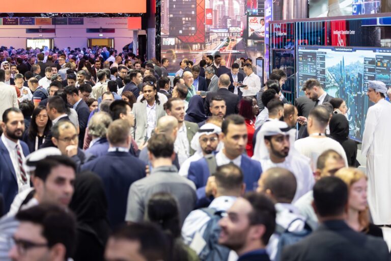 الذكاء الاصطناعي يُحدث موجة تغيير كبرى فيما تستعد الاقتصادات العالمية لمستقبل الذكاء الاصطناعي بقيمة 15.7 تريليون دولار