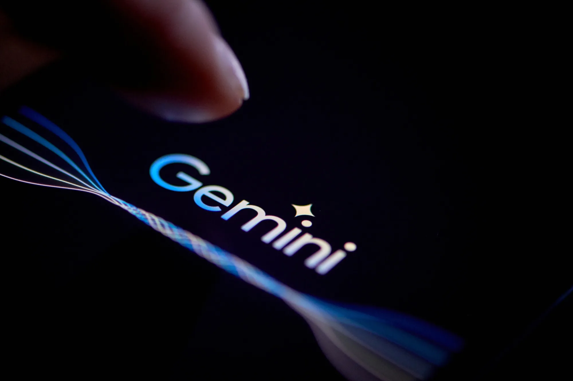 تحديثات جديدة من Google: تطبيق Gemini بات قادراً على رؤية واستيعاب الواقع الحقيقي