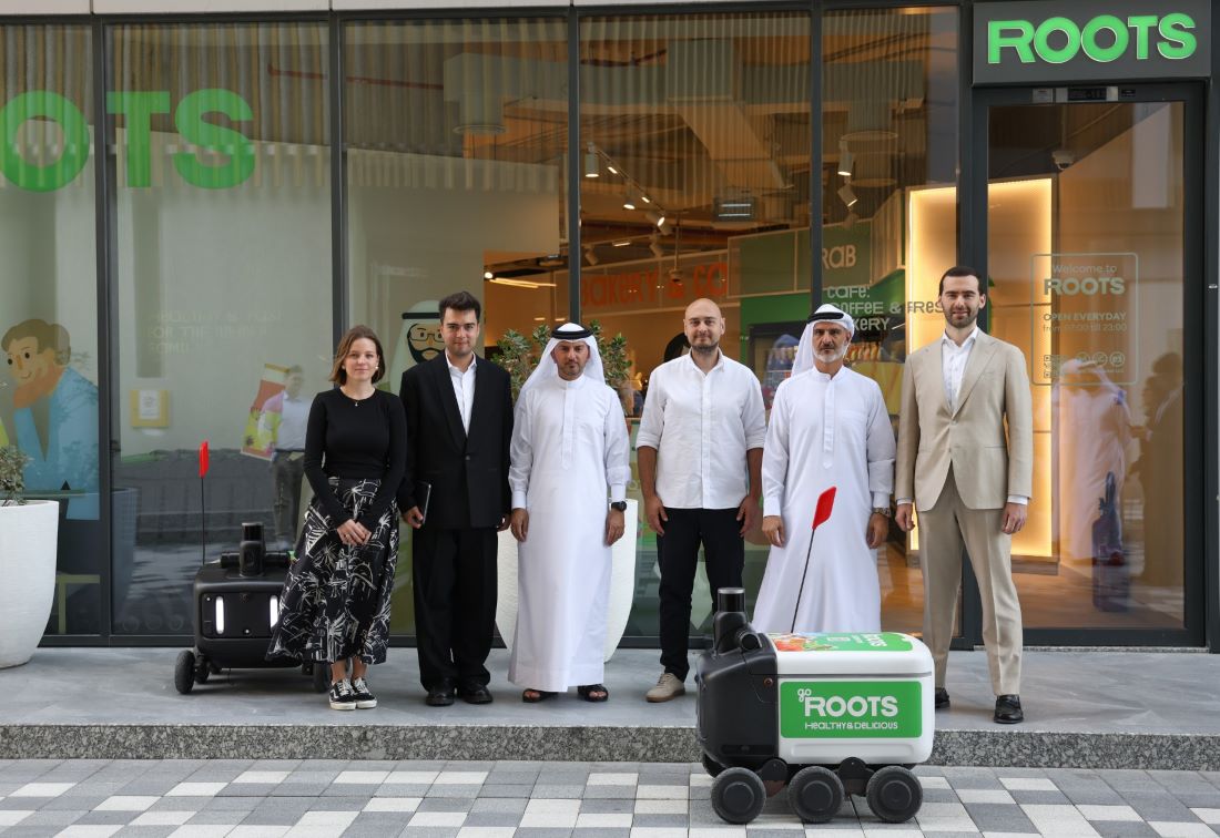 روبوتات توصيل الطلبات ذاتية التوجيه تتوسع إلى أحياء جديدة في دبي