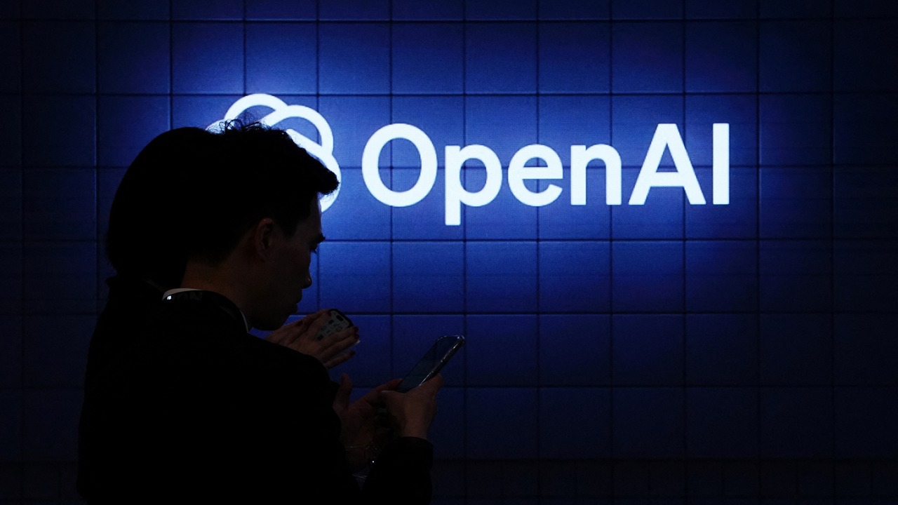 شركة OpenAI تقترب من صفقة تمويل تاريخية ضخمة قد تضاعف من قيمتها السوقية