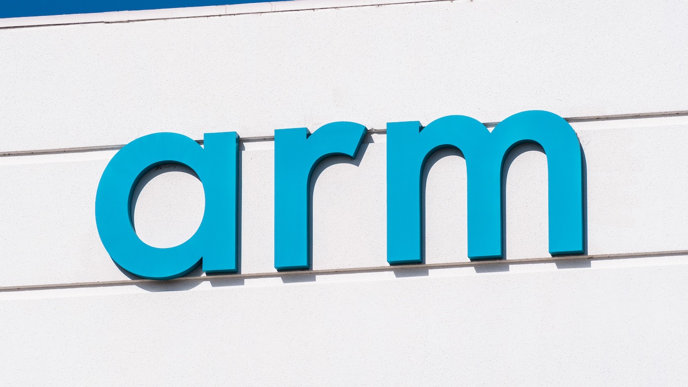 شركة Arm تسعى لإحداث زلزال في سوق مراكز البيانات مستهدفة الاستحواذ على 50% من حصة المعالجات المركزية بحلول نهاية العام