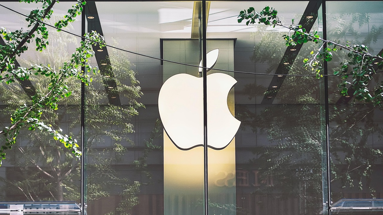 رغم توسع عملياتها، بصمة Apple الكربونية تتقلص بشكل أسرع من أهدافها الموضوعة حتى