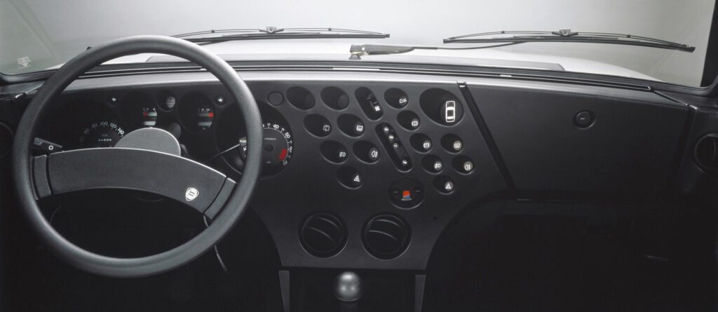 سيارة Lancia Beta Trevi