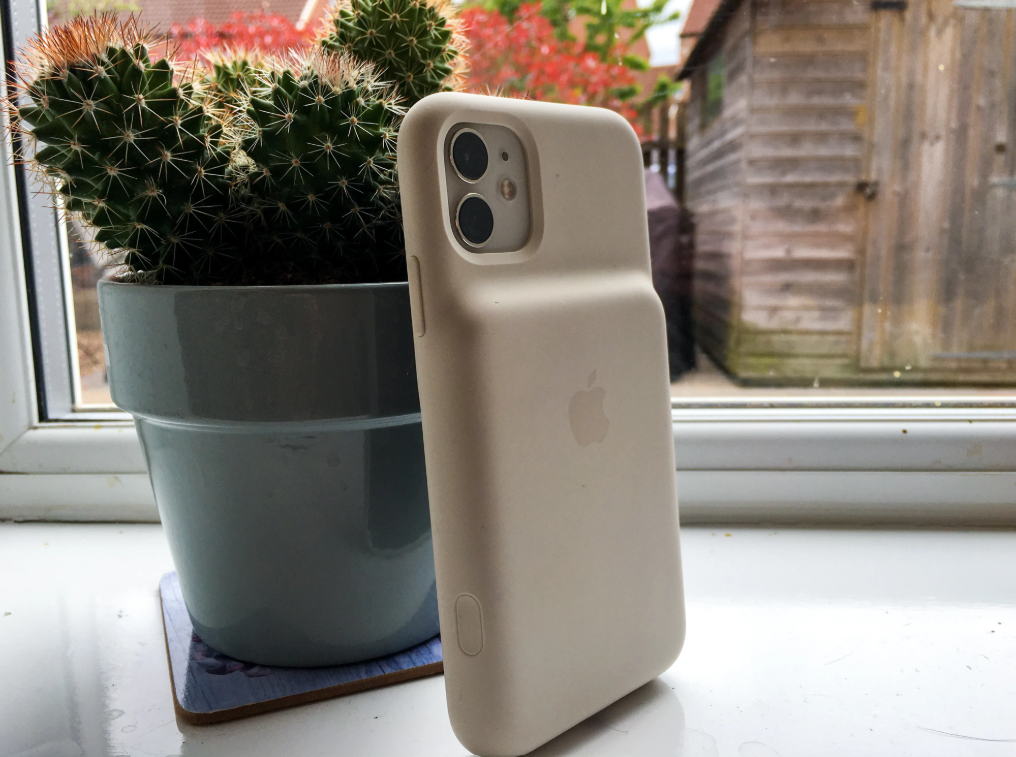 جراب ببطارية للآيفون