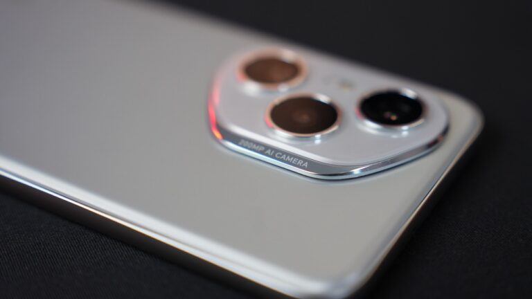 كاميرا فائقة بدقة 200 ميجا بكسل وقدرات ذكاء اصطناعي مذهلة