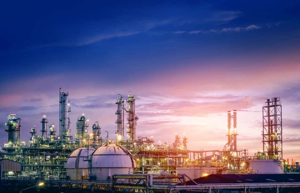 أكبر الصناعات العالمية من حيث الإيرادات 2025 … أين تتركّز الفرص الاستثمارية الحقيقية اليوم؟