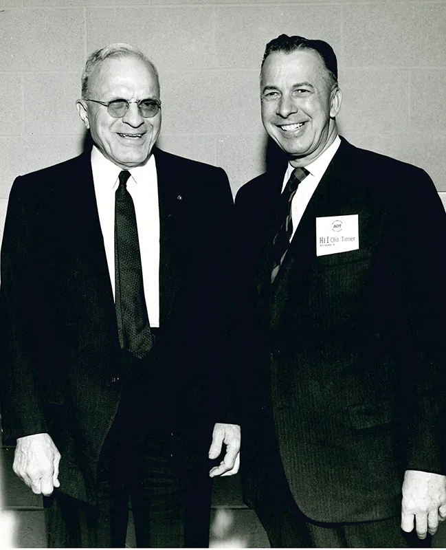 مثبّت السرعة في السيارات