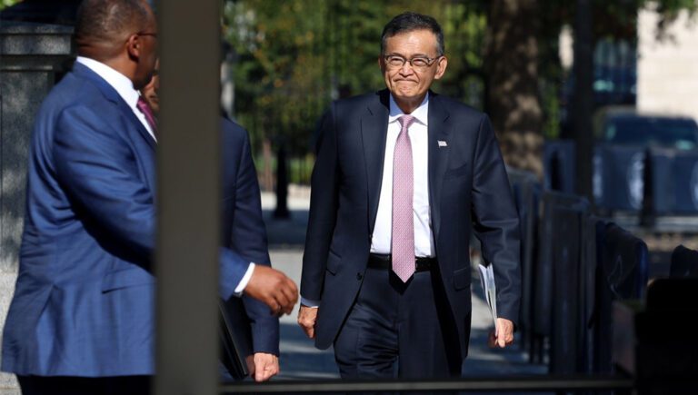 الرئيس التنفيذي الجديد لشركة Intel: ليب بو تان