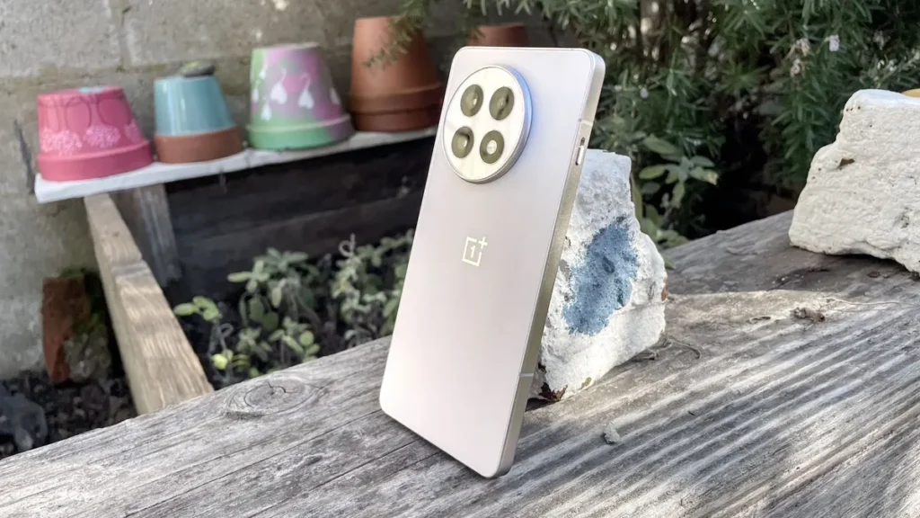 هاتف وان بلس 13 آر