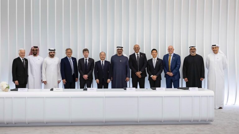 القادة المشاركون في «ستارغيت الإمارات»